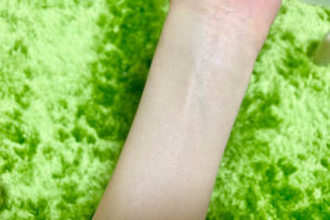 ポールアンドジョーラトゥー エクラ ファンデーションプライマー