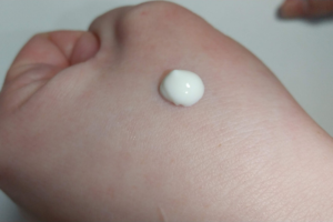 ビオデルマピグメンビオデイリーUVケアホワイト