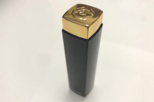 カメリア ルージュ メタル ドゥ シャネル