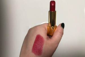 カメリア ルージュ メタル ドゥ シャネル