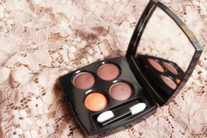 シャネルレキャトルオンブル354 ウォームメモリーズ