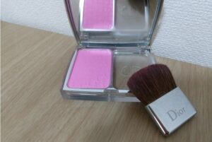 ディオール容器