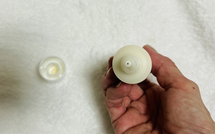 laroche-posay容器・付属品