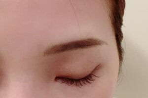 blancheまつ毛太さ