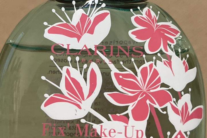clarins発売日・メーカー