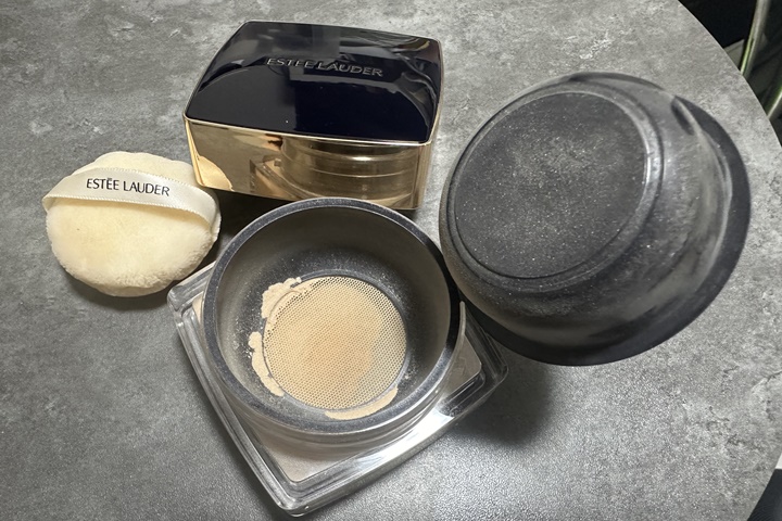 esteelauderスウォッチ