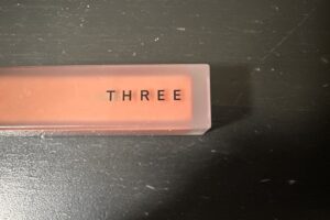 three発売日・メーカー